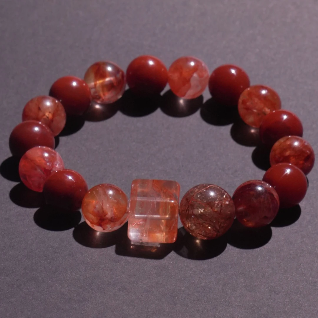 【鸿运当头】天然水晶红胶花红兔毛设计款百搭手串（多样性发其一）