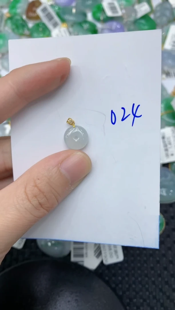 【闪购商品】翡翠颈饰18K金镶嵌11111111111