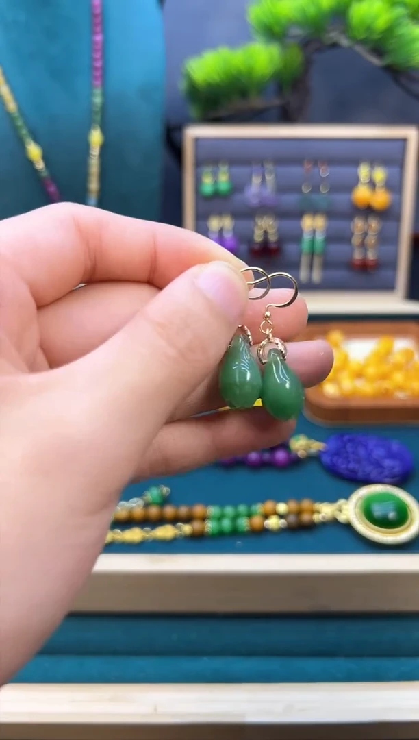 【闪购商品】和田玉耳饰14K金镶嵌E93