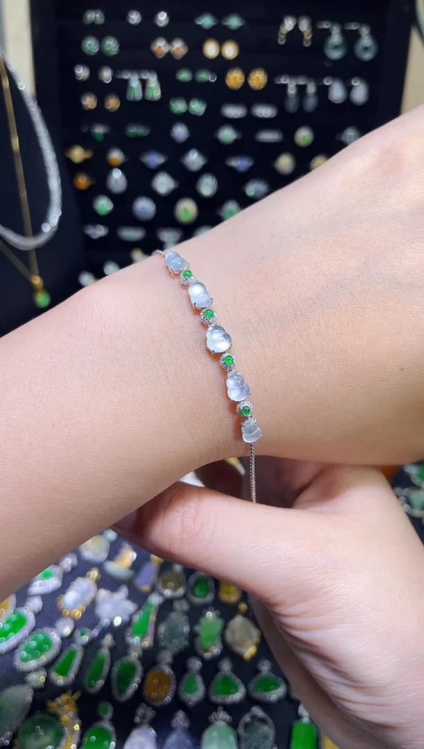 翡翠18K金镶嵌颈饰玻璃钢葫芦手链