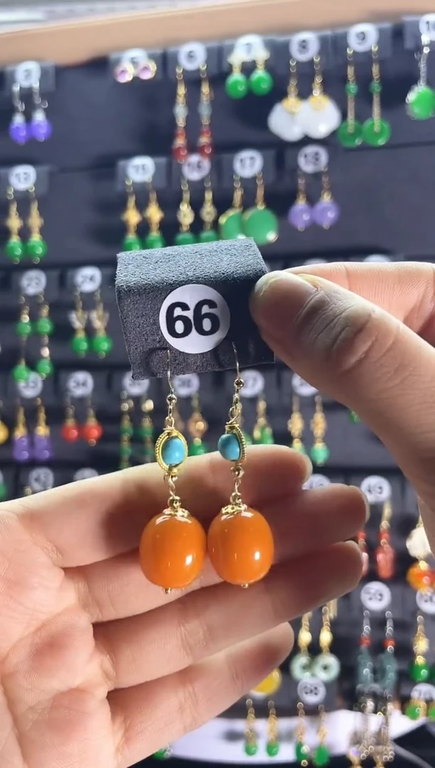 【闪购商品】琥珀耳饰银S925镶嵌66....