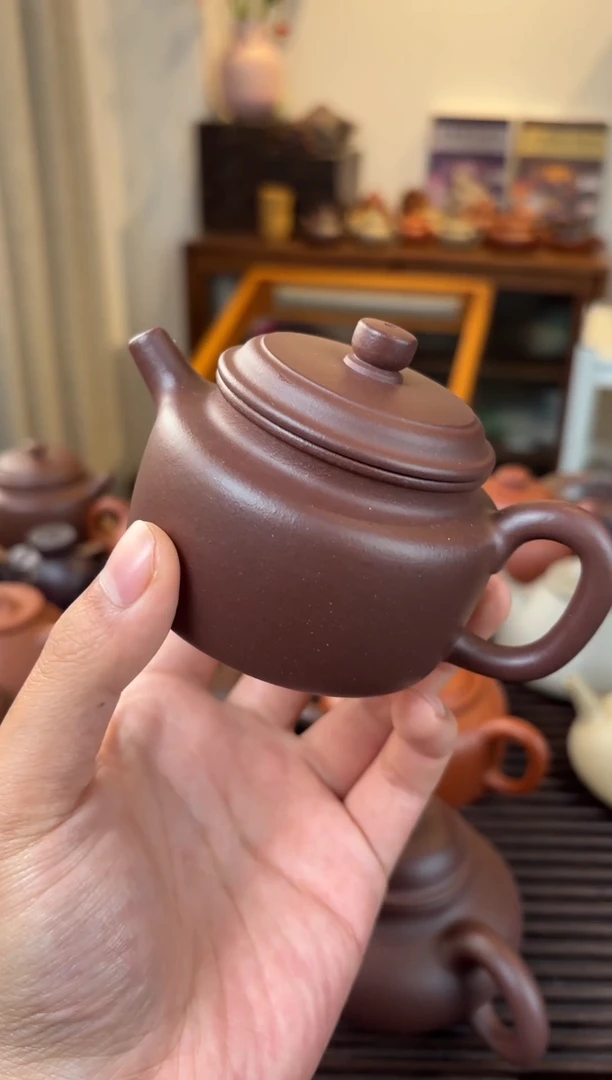 茶壶紫砂风**淡黄龙山鸡眼紫泥德钟150cc、半手工