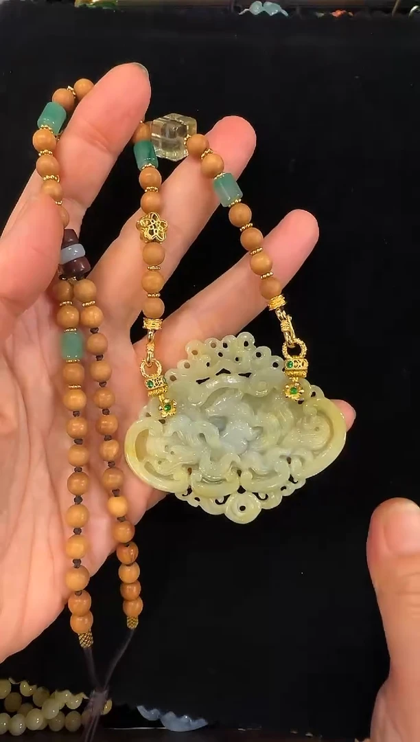 颈饰未镶嵌翡翠国风