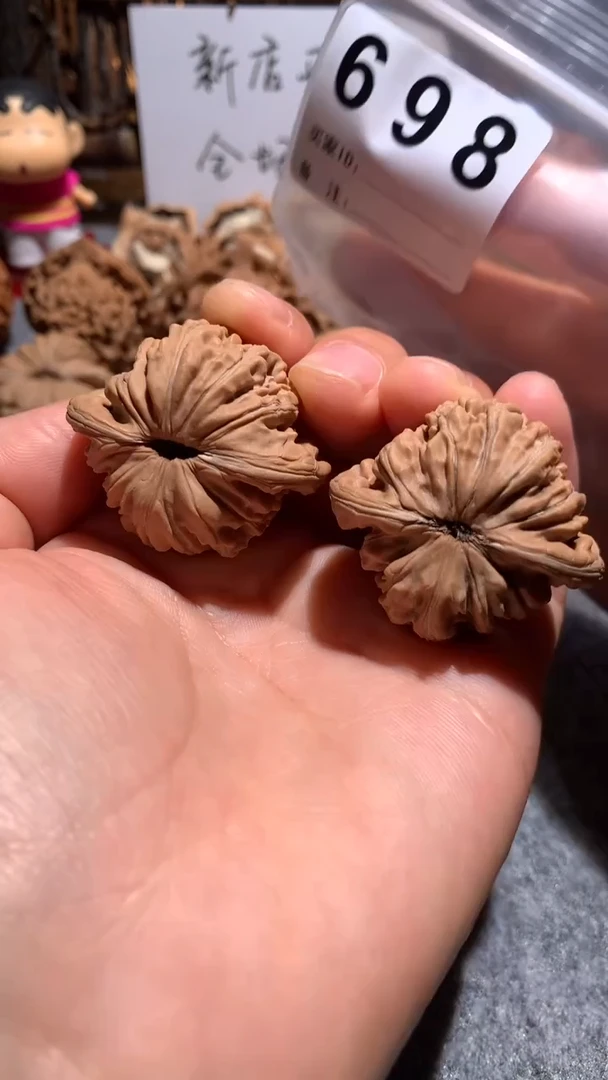 文玩核桃把件【趣玩核堂】698 号，汉高楼
