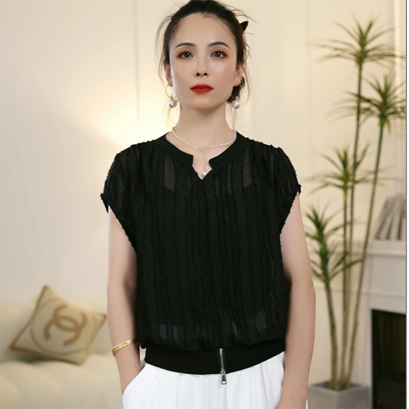 9717 气质减龄显瘦短袖上衣洋气百搭V领T恤夏季新款 2025