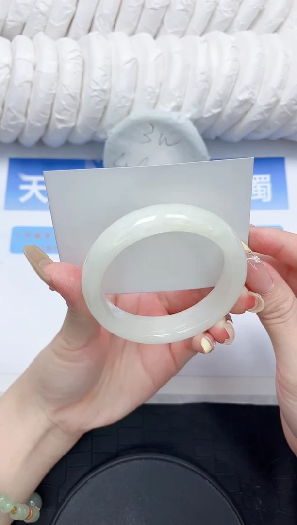 和田玉手镯未镶嵌409-58