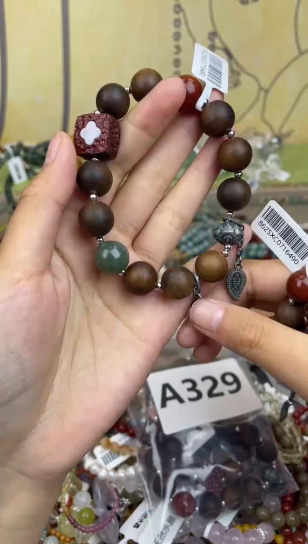 未镶嵌檀香木手串329