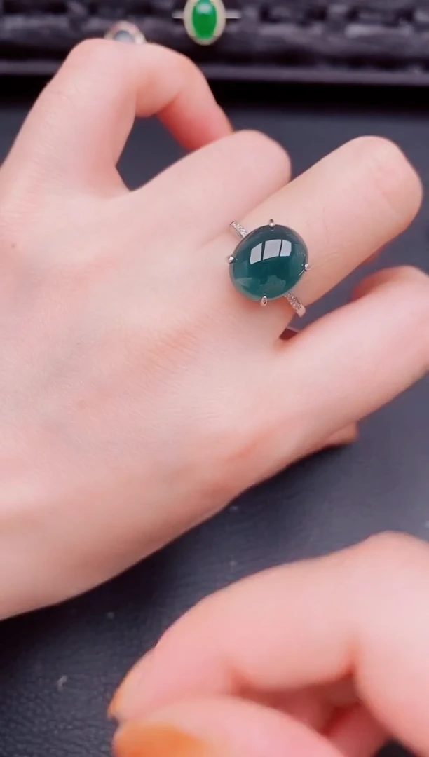 【闪购商品】翡翠戒指银S925镶嵌天然a货翡翠600