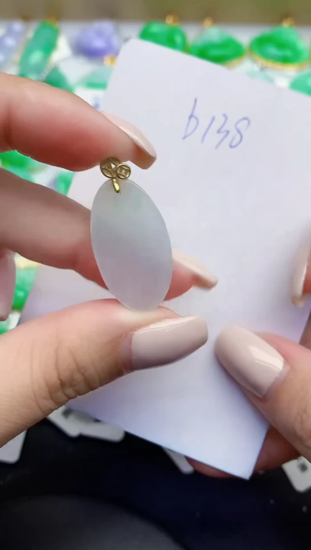 颈饰未镶嵌翡翠缅甸天然翡翠A货