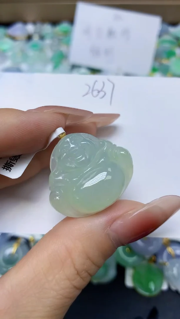 翡翠18K金镶嵌颈饰 天然缅甸翡翠A货