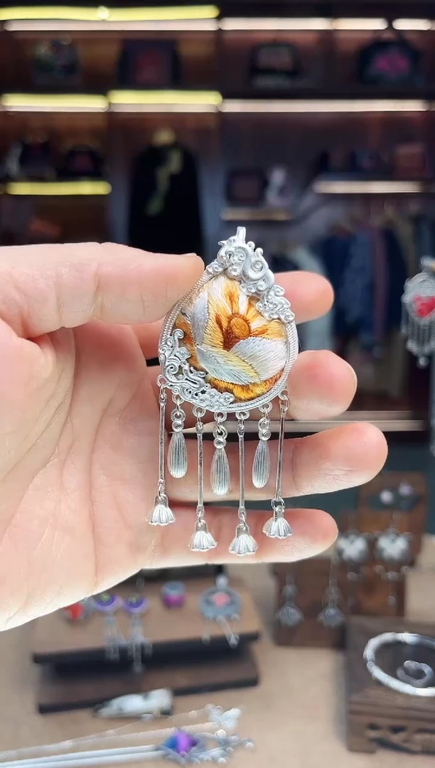 【闪购商品】织绣1744黔东南苗族刺绣