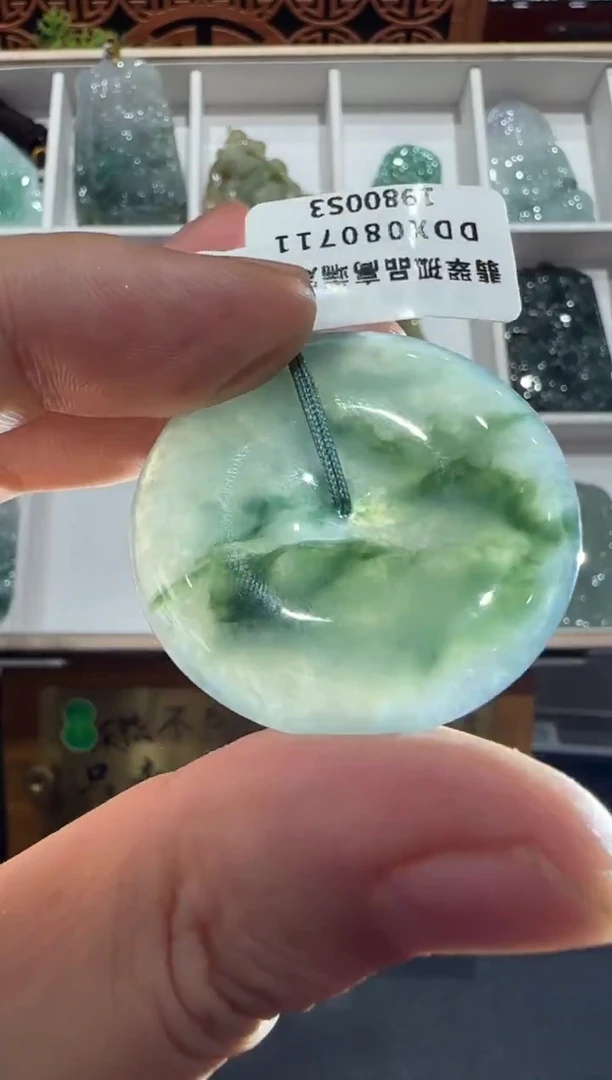 未镶嵌挂件翡翠A货翡翠多样性孤品