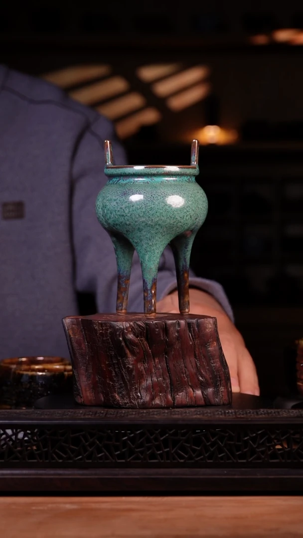 其他钧瓷钧窑瓷器朝圣炉三足炉150*95mm