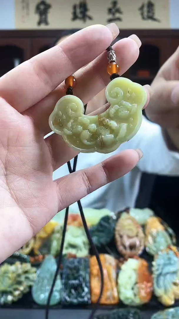 【闪购商品】蛇纹石玉吊坠未镶嵌多样性发货*拍一发一