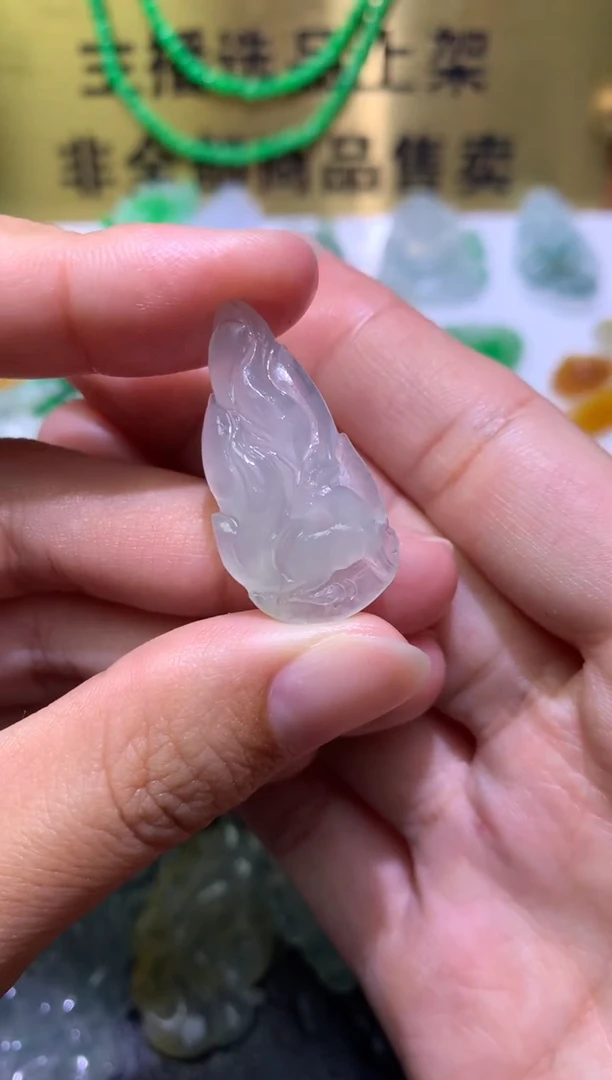 未镶嵌定制翡翠毛货
