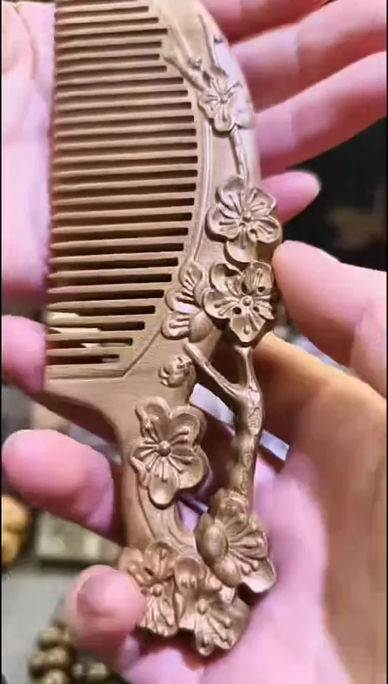 金丝楠      梅花梳