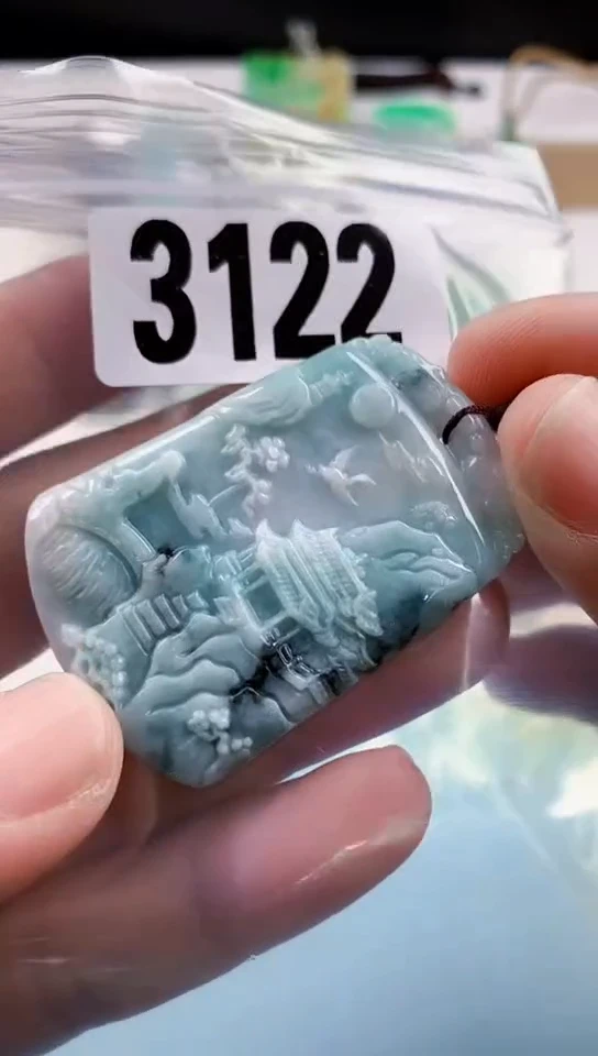 【闪购商品】翡翠挂件未镶嵌天然翡翠吊坠挂件