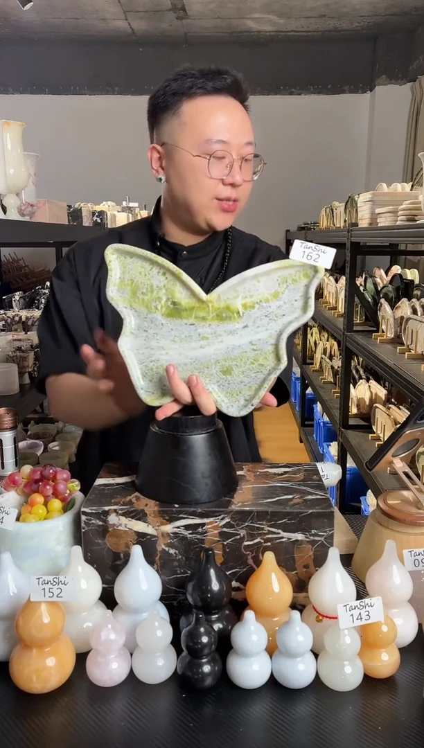 石材162绿翡翠蝴蝶盘
