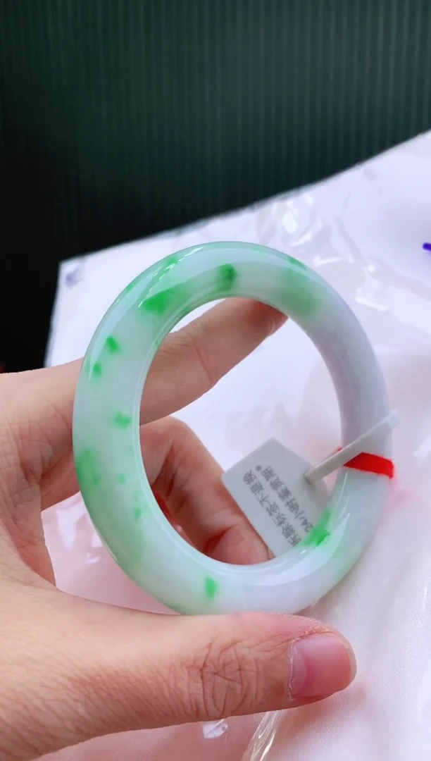未镶嵌手镯翡翠55