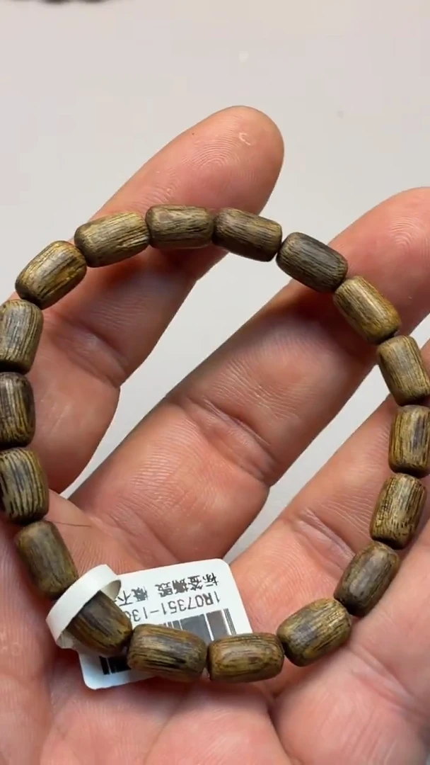 沉香手串 海南乌身圆叶随型单圈沉水多样性发其一