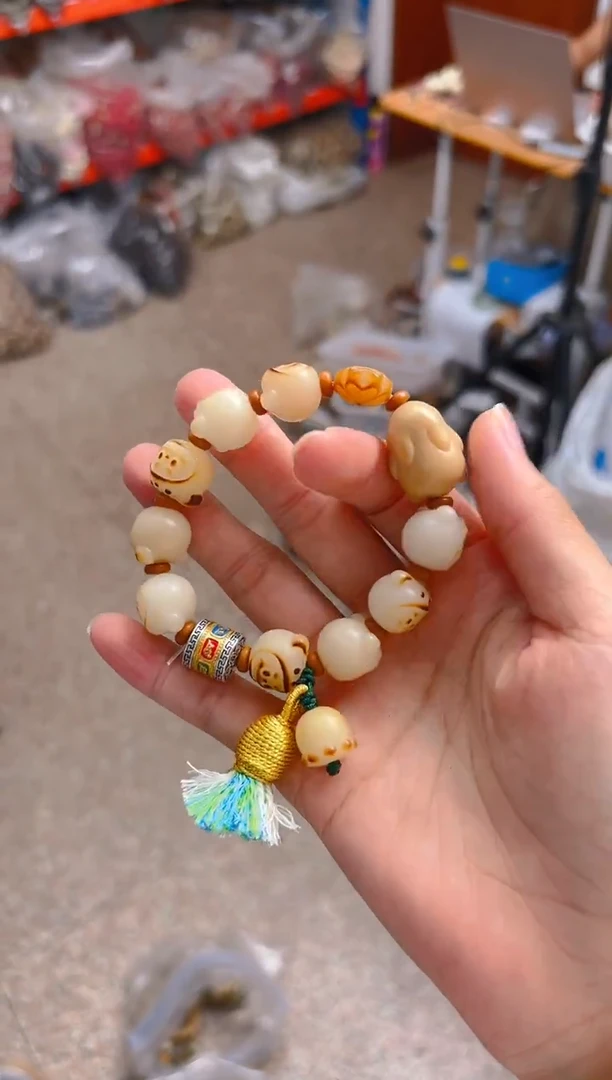 吊坠菩提根/象牙果02  02  拉步步单圈