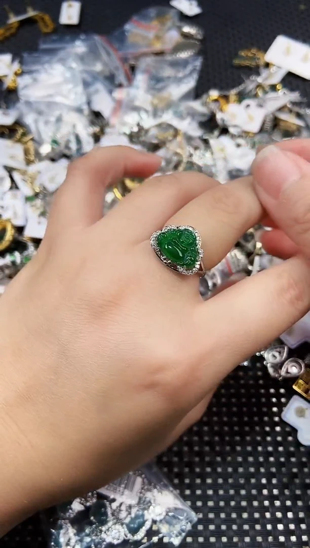 翡翠未镶嵌耳饰1111111111