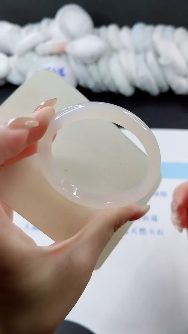 未镶嵌手镯石英质玉多样性发货L11