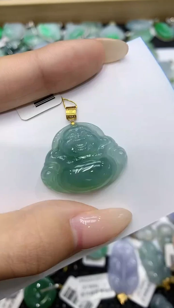 翡翠18K金镶嵌颈饰111111111111