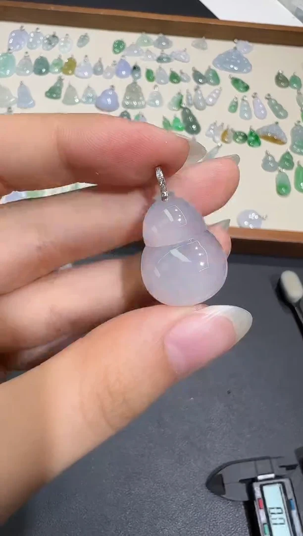 翡翠18K金镶嵌颈饰X0731-1501-25