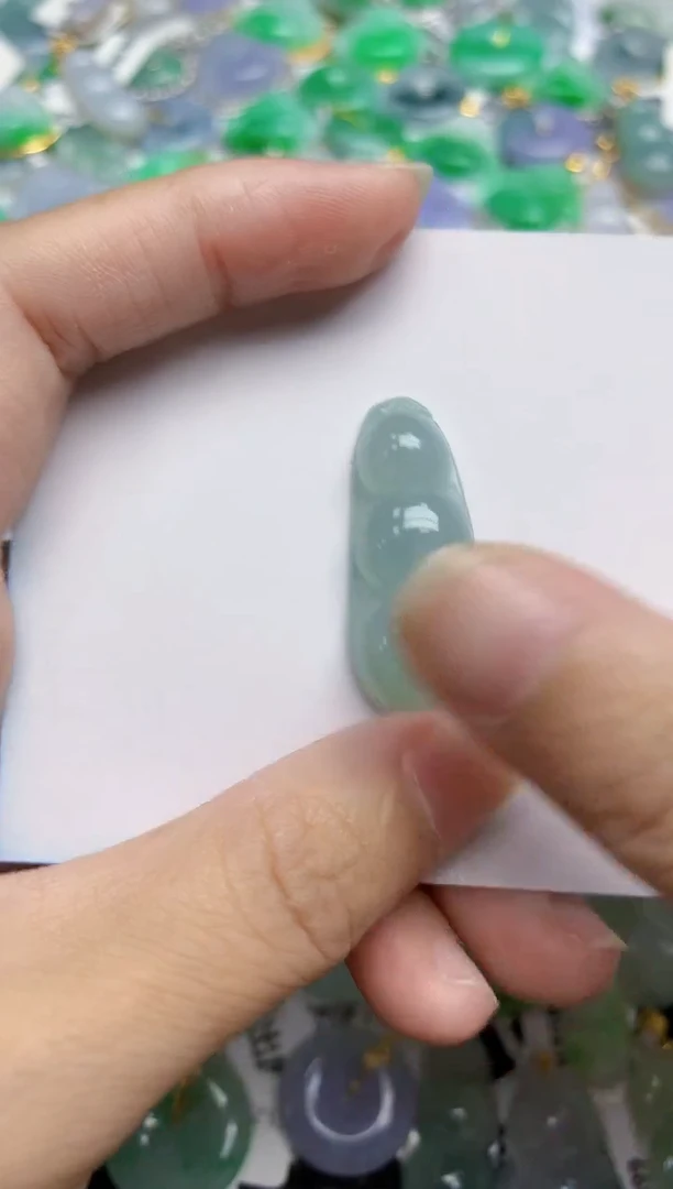 翡翠未镶嵌颈饰天然翡翠A货