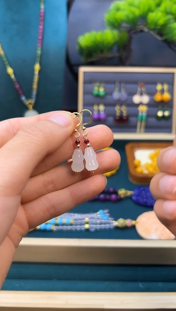 【闪购商品】和田玉耳饰14K金镶嵌E131