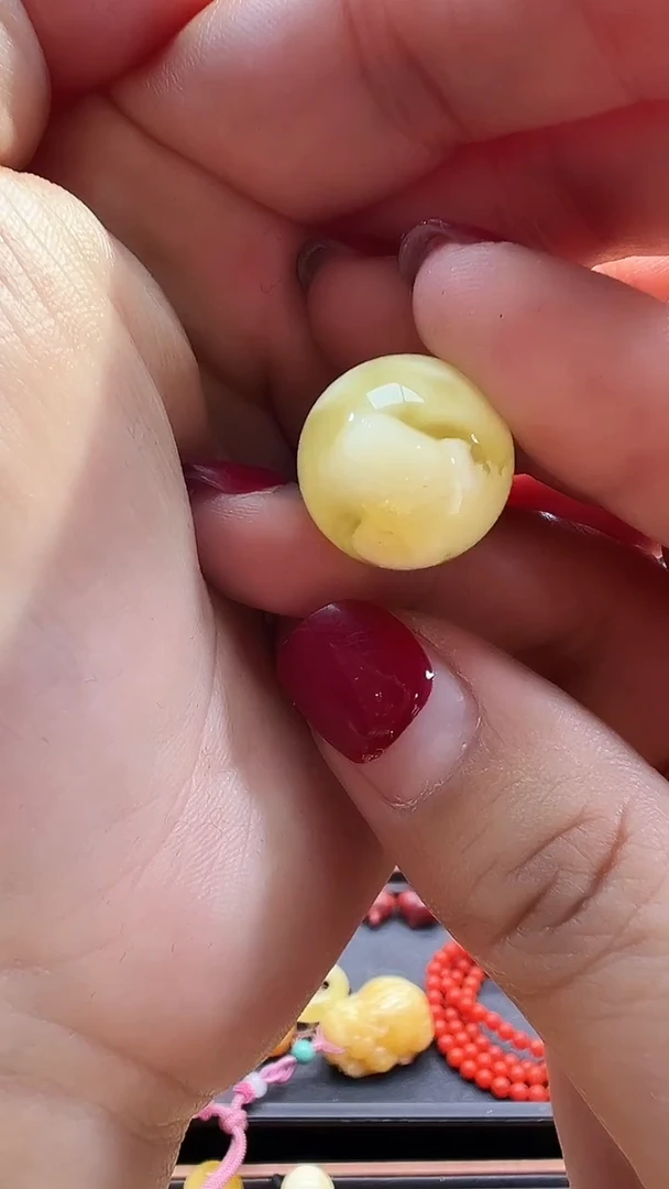 未镶嵌蜜蜡裸石18+蜜蜡单株