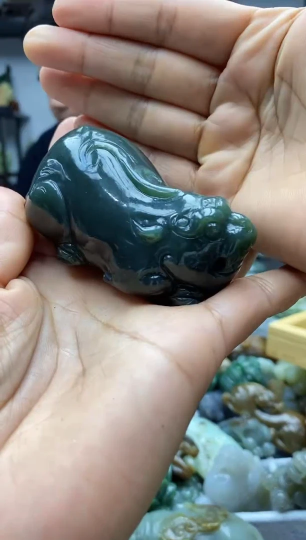 未镶嵌和田玉把件1