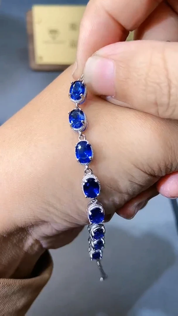 【闪购商品】蓝宝石手链银S925镶嵌156
