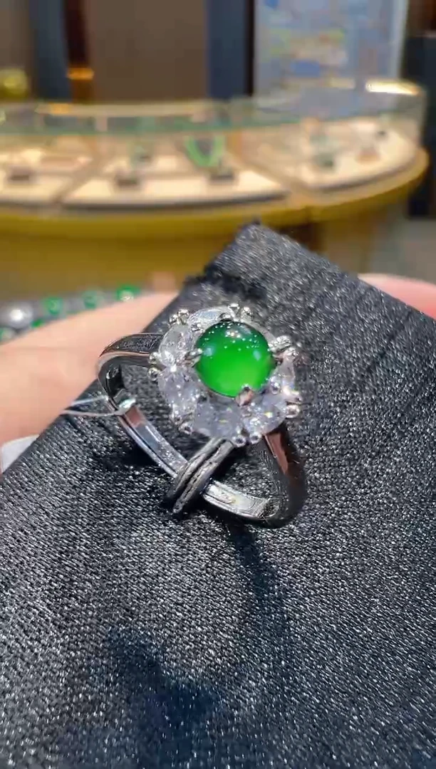 翡翠戒指合金多样性发其一