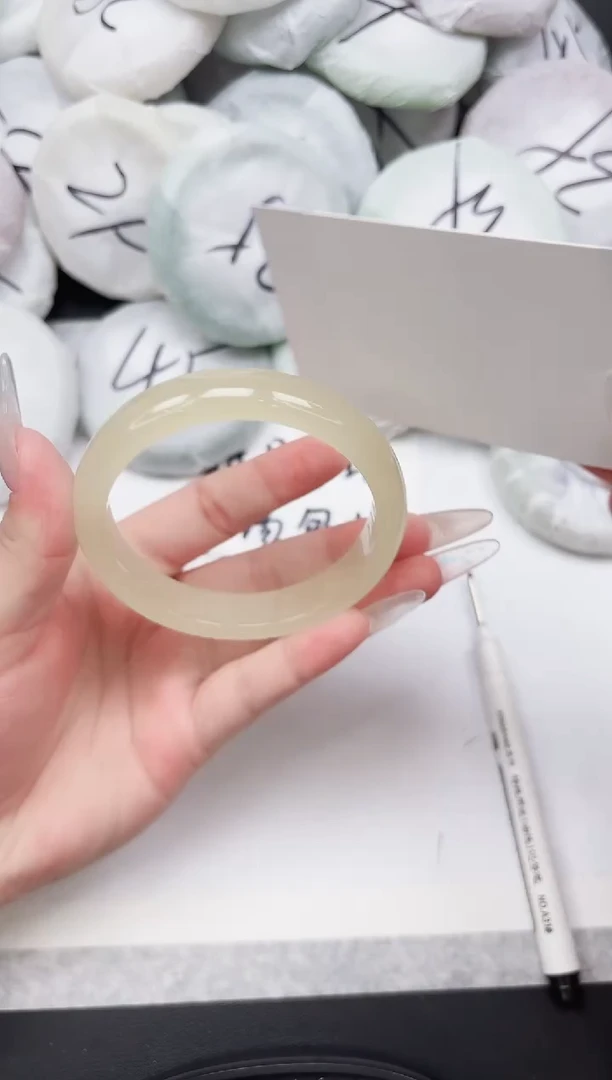 女款东凌手镯150-60.5