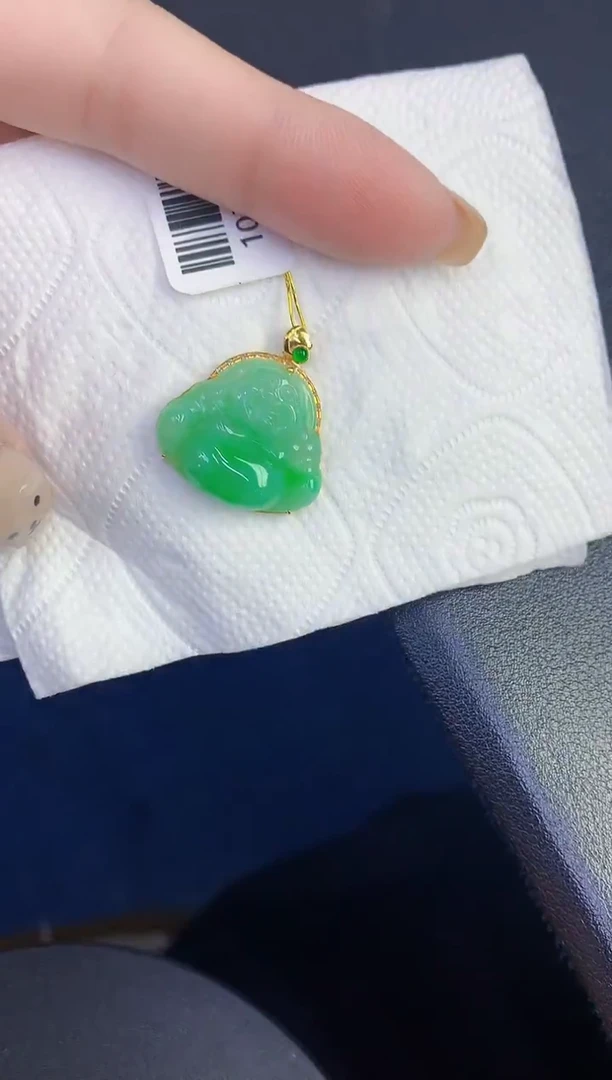 颈饰18K金镶嵌翡翠缅甸天然翡翠A货
