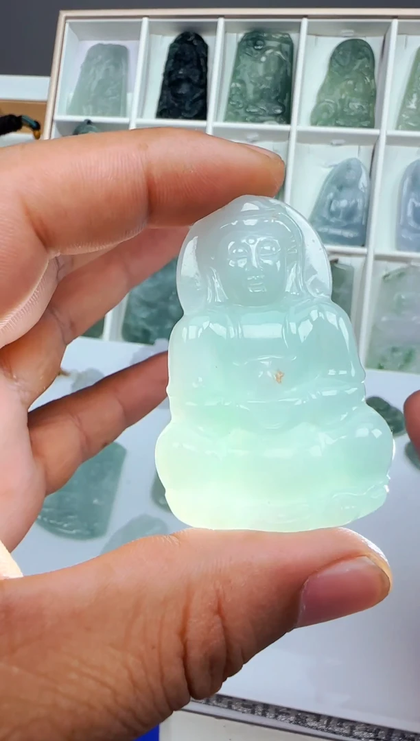 【闪购商品】翡翠颈饰未镶嵌天然A货翡翠