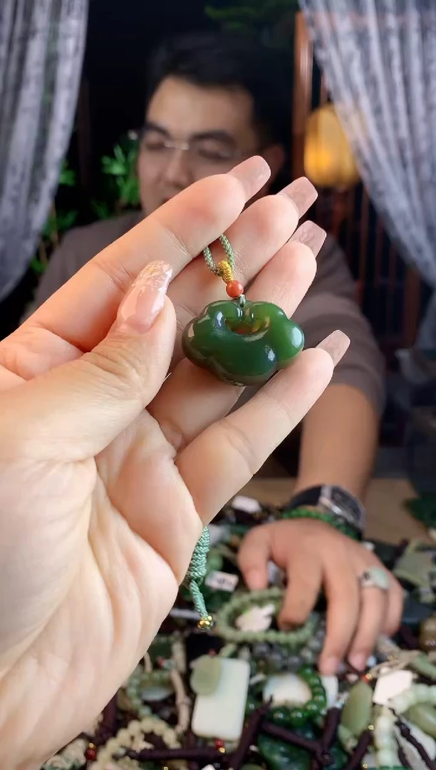 【闪购商品】和田玉挂件未镶嵌多样性发货拍一发一