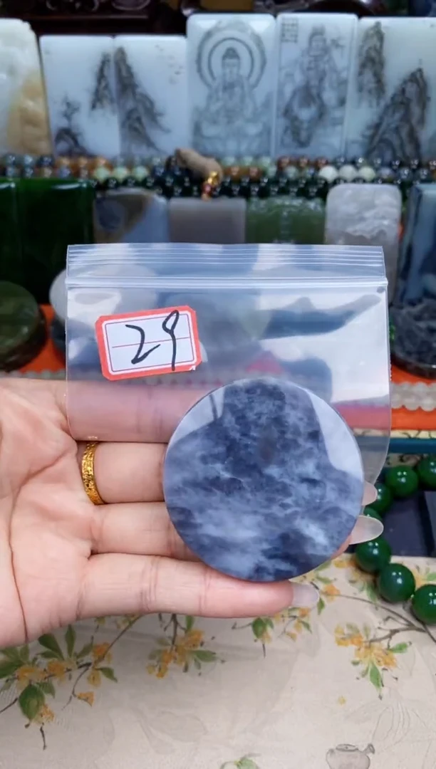 和田玉未镶嵌颈饰和田玉