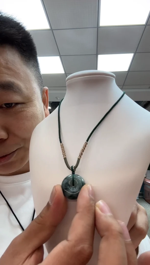 未镶嵌挂件翡翠A货翡翠多样性一件飘花平安扣