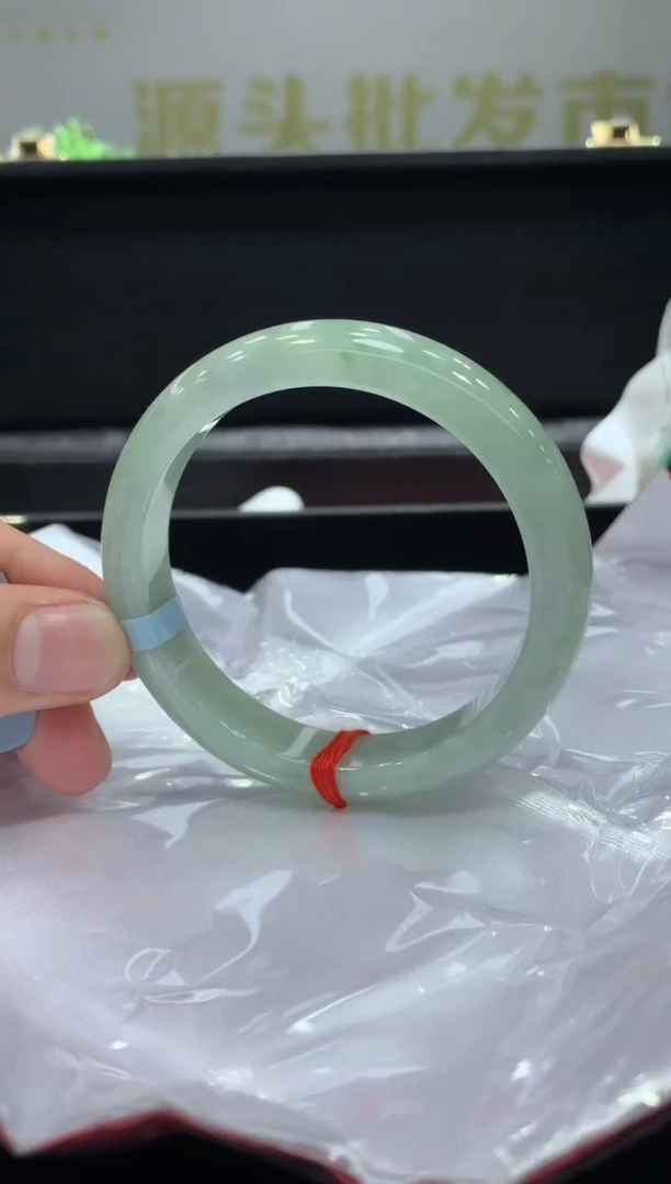 未镶嵌手镯翡翠翡翠手镯