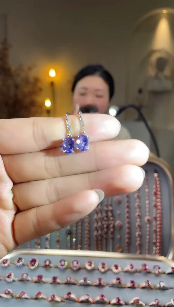 银S925镶嵌耳饰坦桑石耳饰