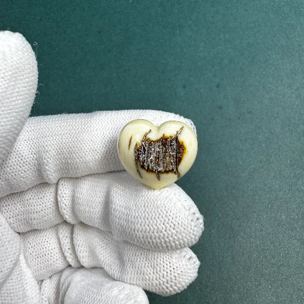 N1034天然猛犸牙爱心配饰 支持鉴定 假一罚四