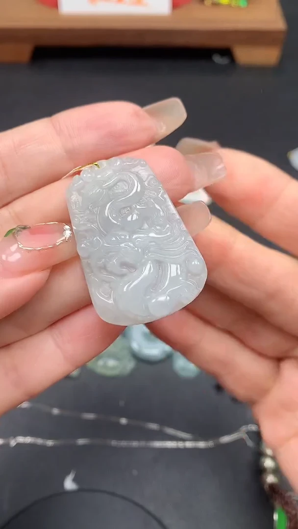 【闪购商品】翡翠吊坠(不含链)未镶嵌MS156218