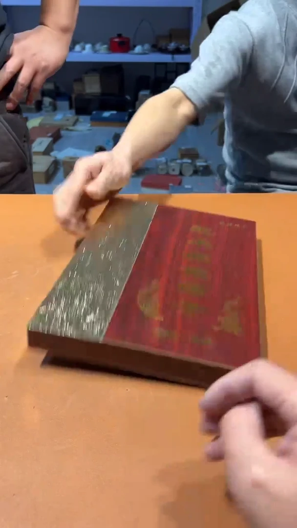 初**️阿达西日瓷摆件098