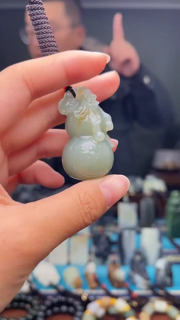 未镶嵌和田玉挂件1