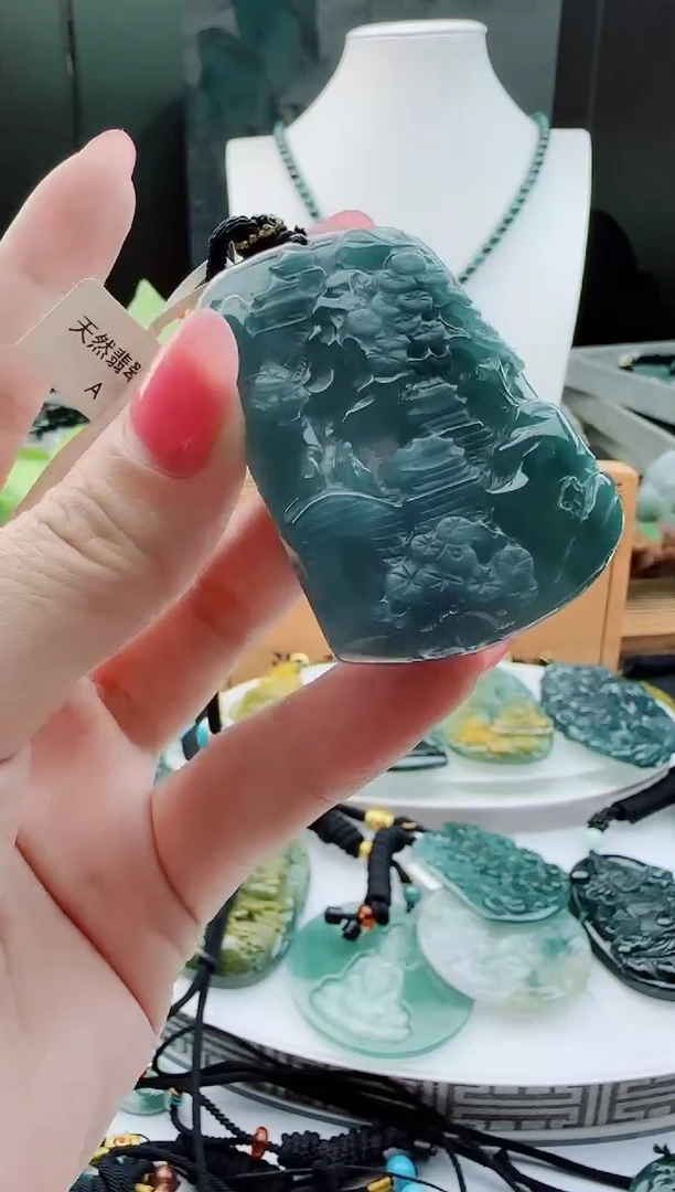 【闪购商品】翡翠颈饰未镶嵌111111111111