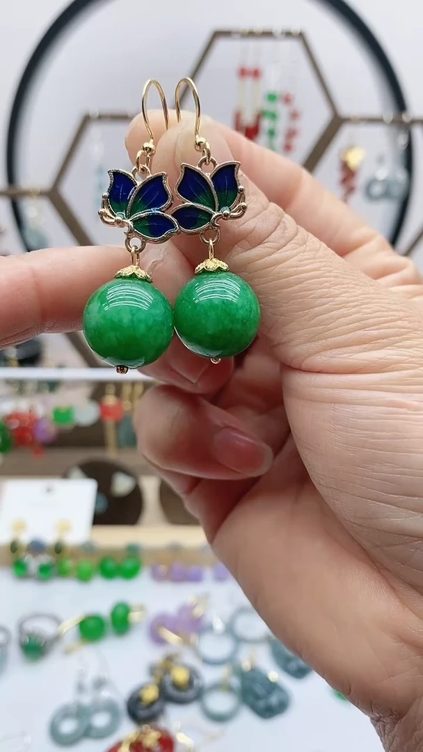 未镶嵌石英质玉（天山翠）耳饰108