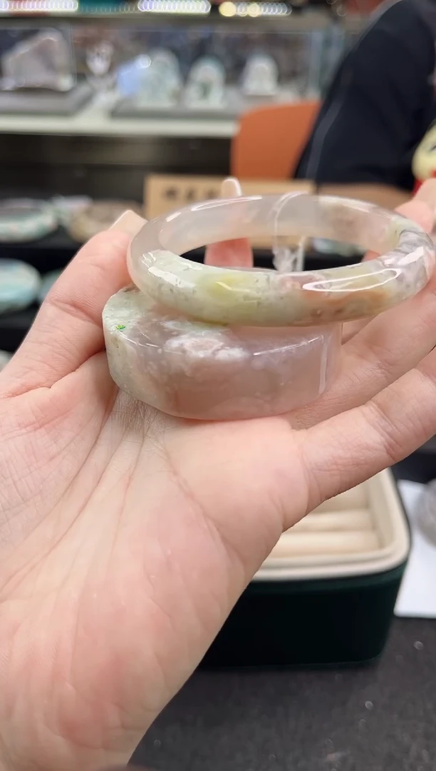 未镶嵌手镯石英质玉58圈口（赠品镯心）S987146